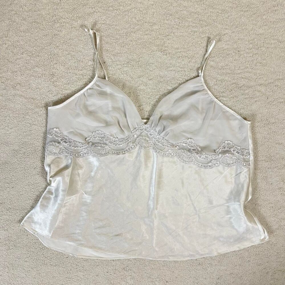 Beautiful Coquette Secret Treasures White Bridal Lingerie Top